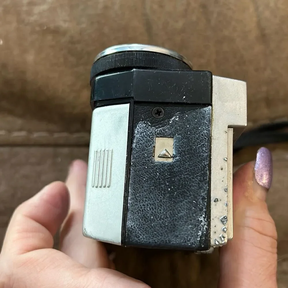 Vintage Kodak Instamatic 404 Camera – 1960s – As‎ Is / Untested – Display